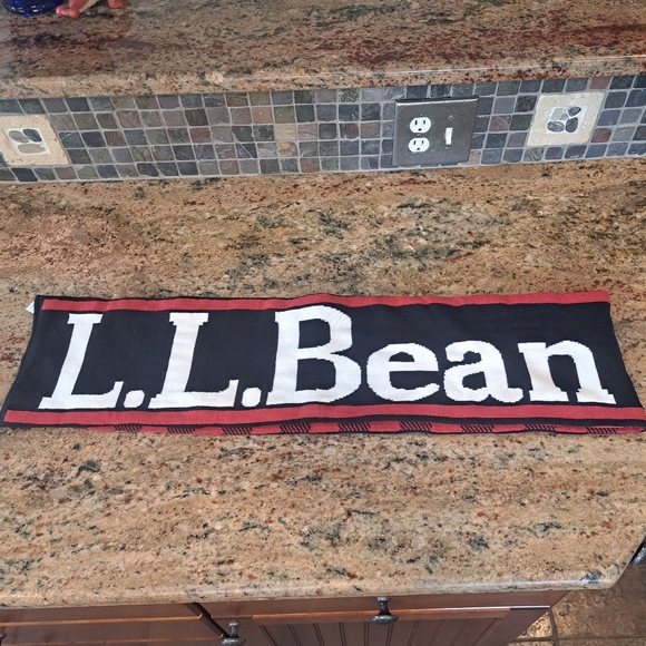 L.L. Bean Other - LL Bean Winter Scarf Logo Reversible Red Buffalo Plaid Unisex Winter Soft Warm